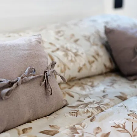 Lilia Nyaraló Arona