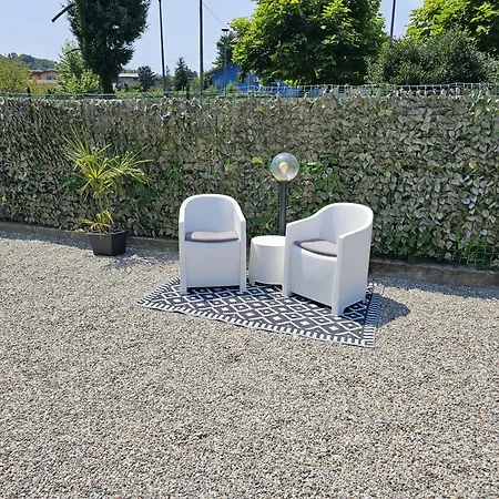 Lilia Semesterbostad Arona